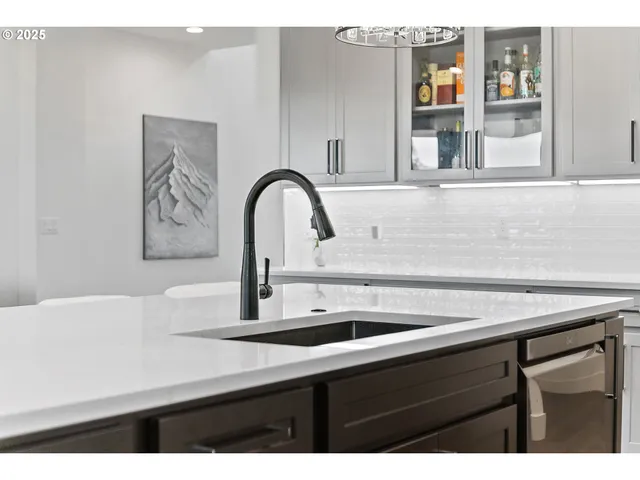 a close view of sink and tap