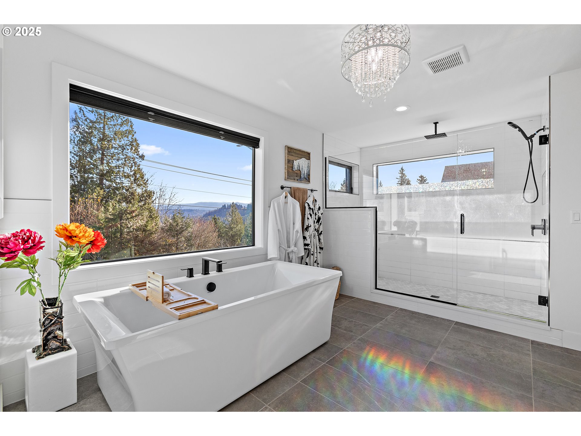 37802 Southeast Olson Street Sandy, OR 97055 - Photo 35 of 48 a living room with furniture and flowers