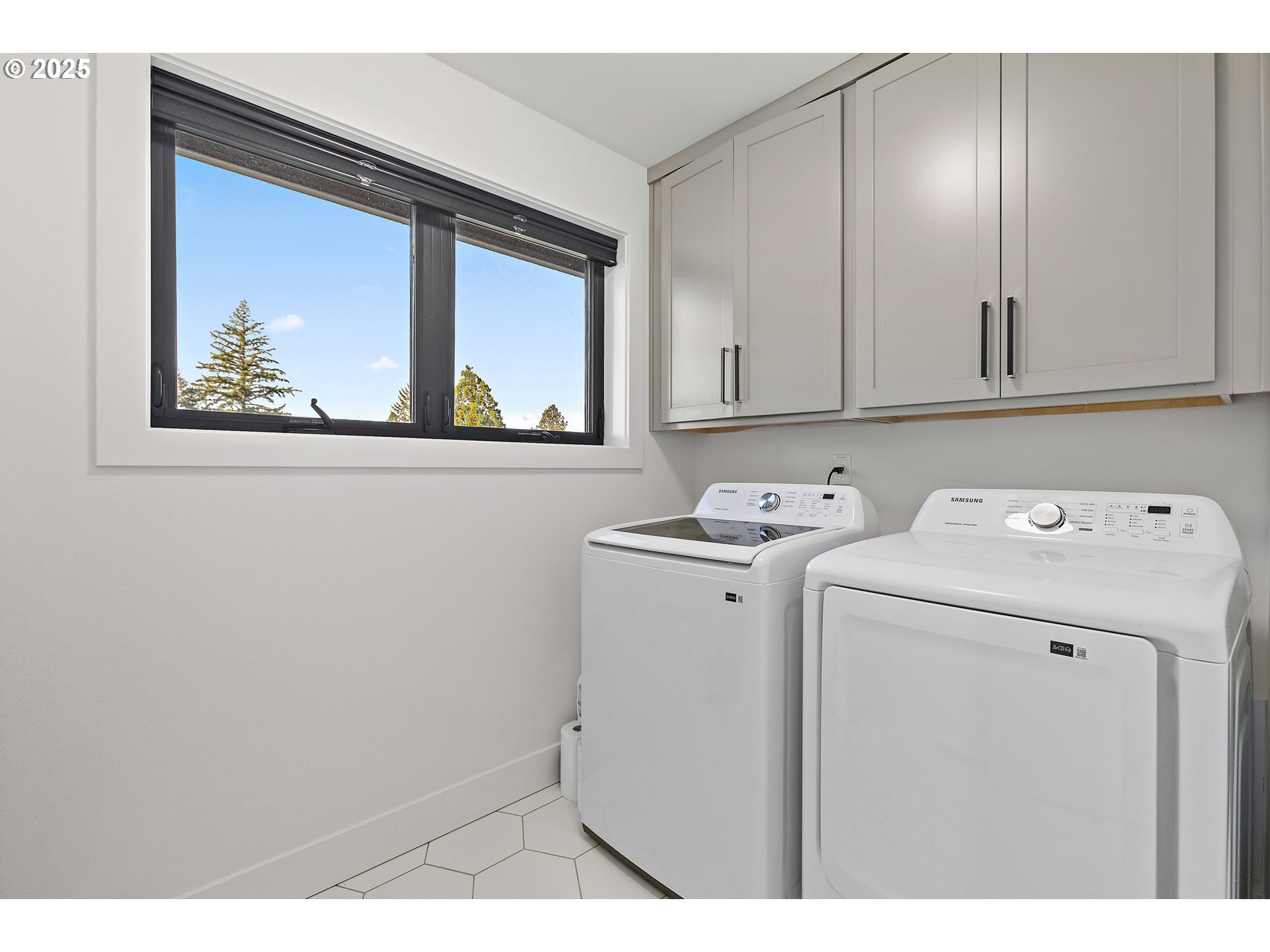 37802 Southeast Olson Street Sandy, OR 97055 - Photo 39 of 48 a utility room with dryer and washer