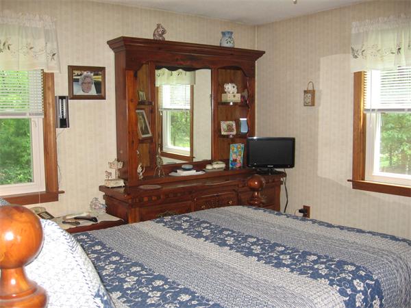 83 Wyben Road Westfield, MA 01085 - Photo 12 of 20
