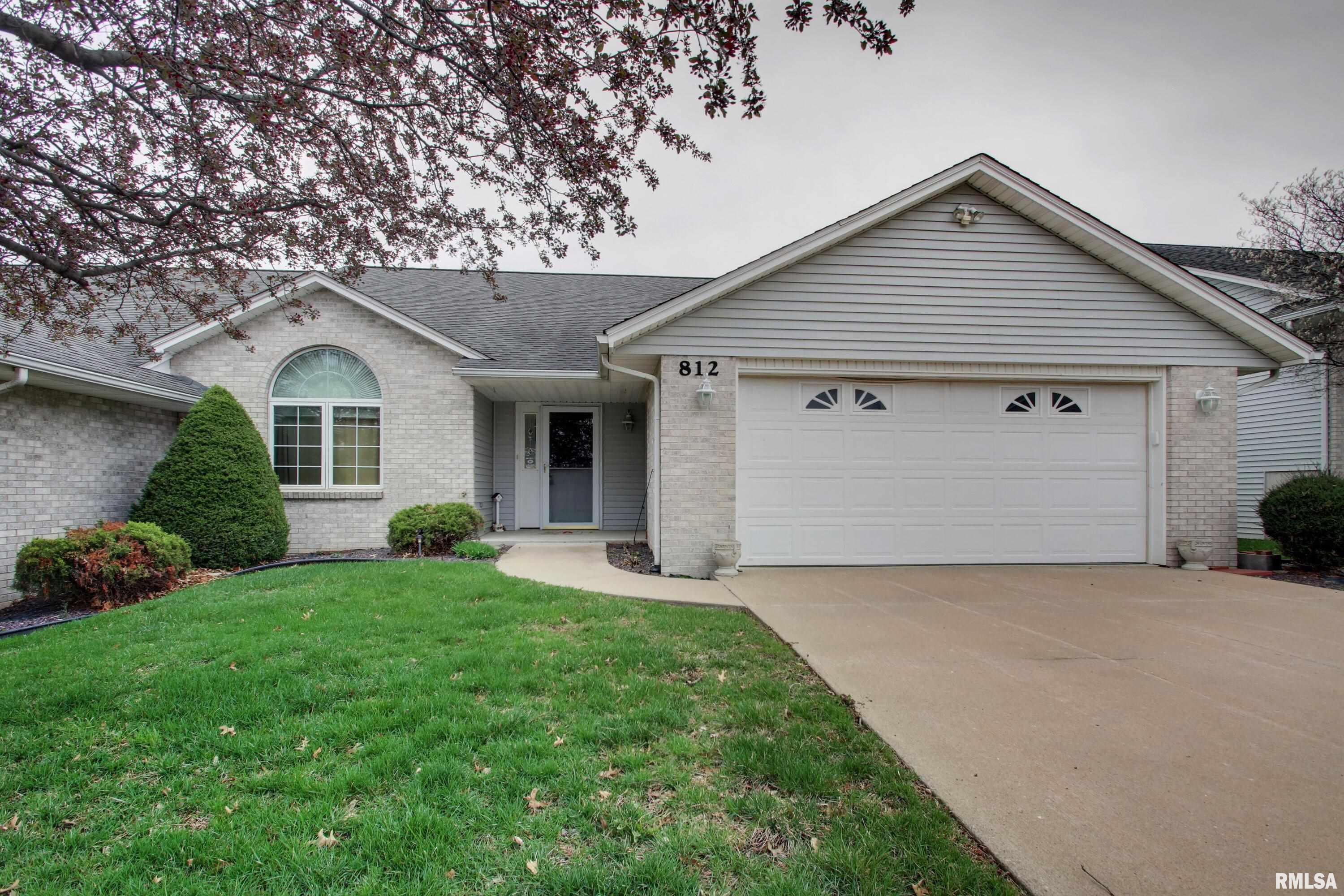 812 North 49th Street Quincy, IL 62305 - Photo 1 of 26