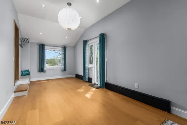 $520,000 | 6 Lakeview Terrace, Stanhope, NJ 07874