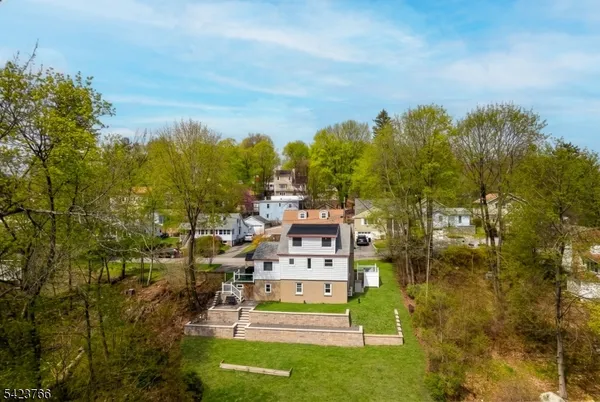 $520,000 | 6 Lakeview Terrace, Stanhope, NJ 07874