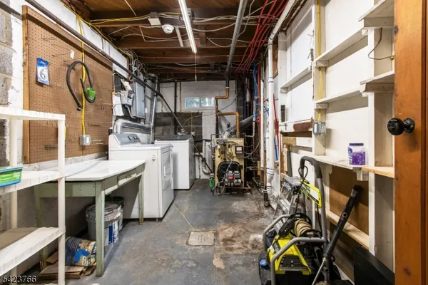 $520,000 | 6 Lakeview Terrace, Stanhope, NJ 07874