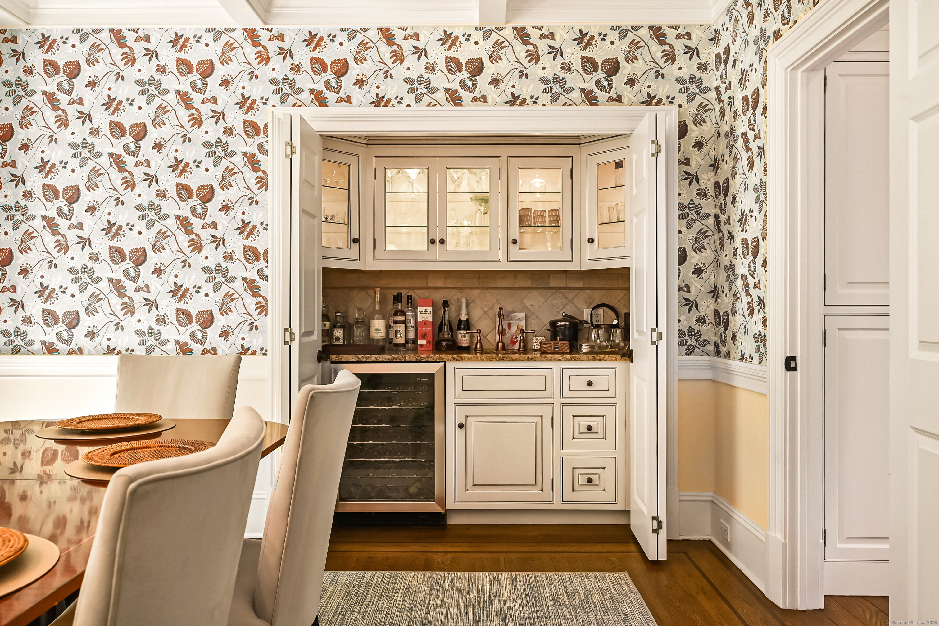 1084 Sturges Highway Fairfield, CT 06880 - Photo 13 of 40 a hallway with washer and dryer