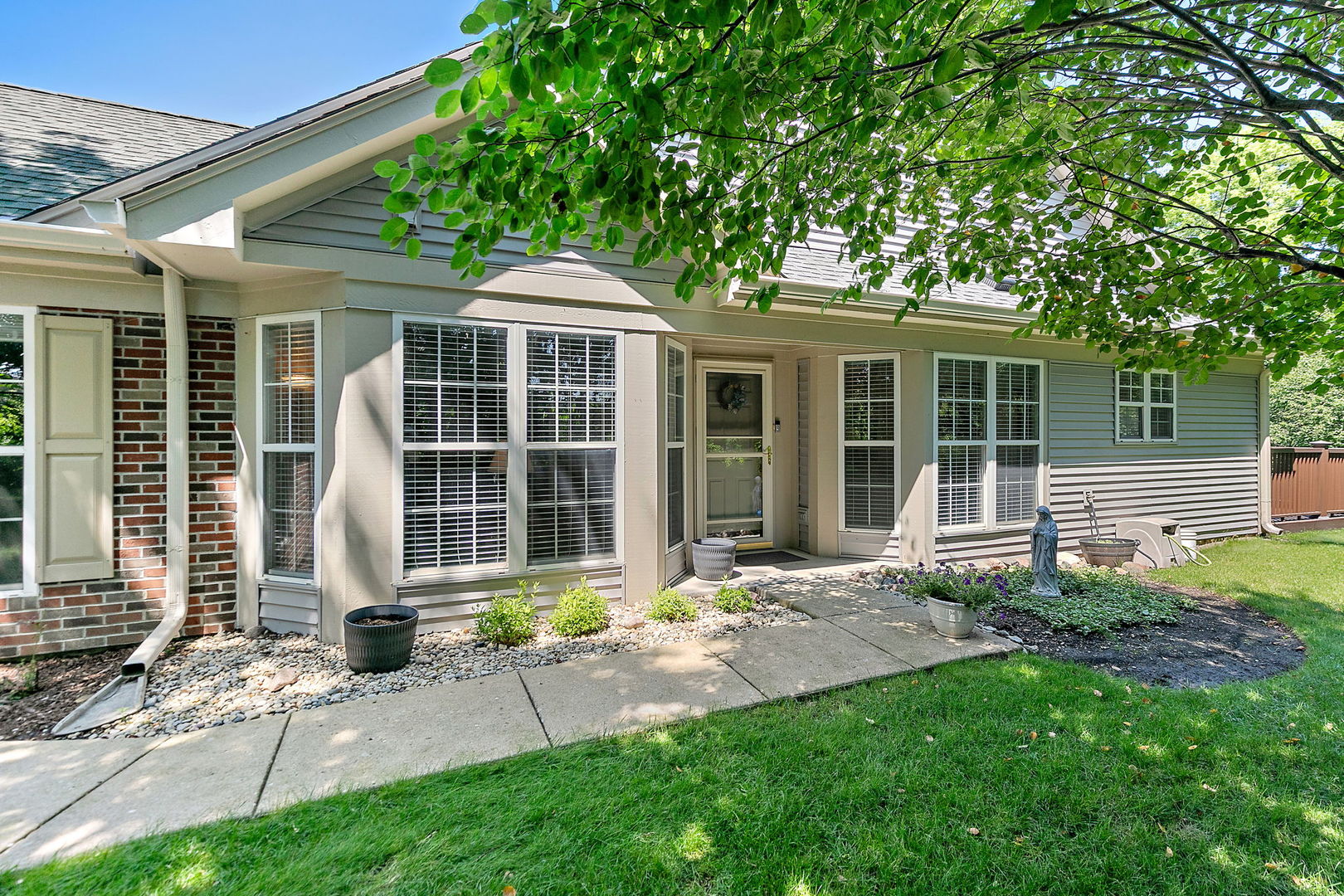 1248 Coldspring Road Elgin, IL 60120 - Photo 18 of 19