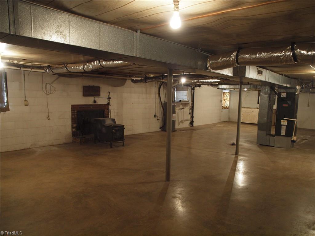 206 Oak Leaf Road Asheboro, NC 27205 - Photo 18 of 30 Basement 1