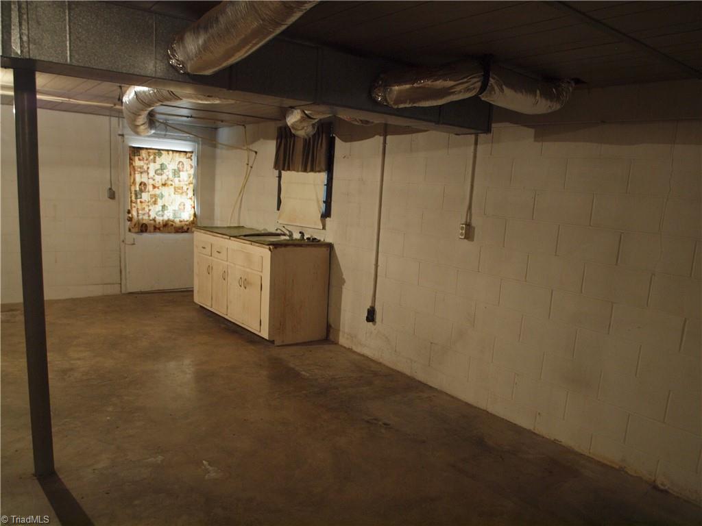206 Oak Leaf Road Asheboro, NC 27205 - Photo 19 of 30 Basement 2