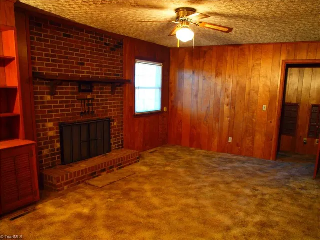 $269,900 | 206 Oak Leaf Road, Asheboro, NC 27205