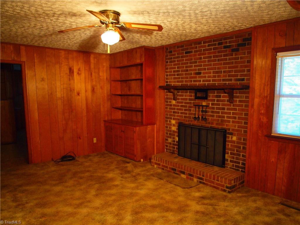 206 Oak Leaf Road Asheboro, NC 27205 - Photo 6 of 30 Den - 2