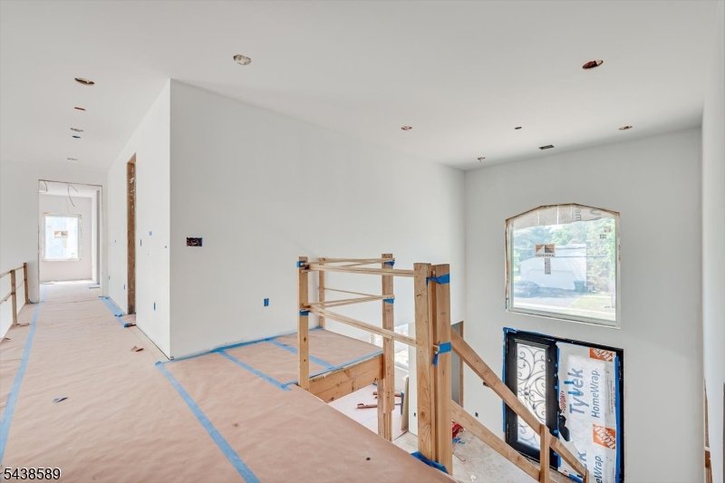 54 Nevsky Street Edison, NJ 08820 - Photo 23 of 47