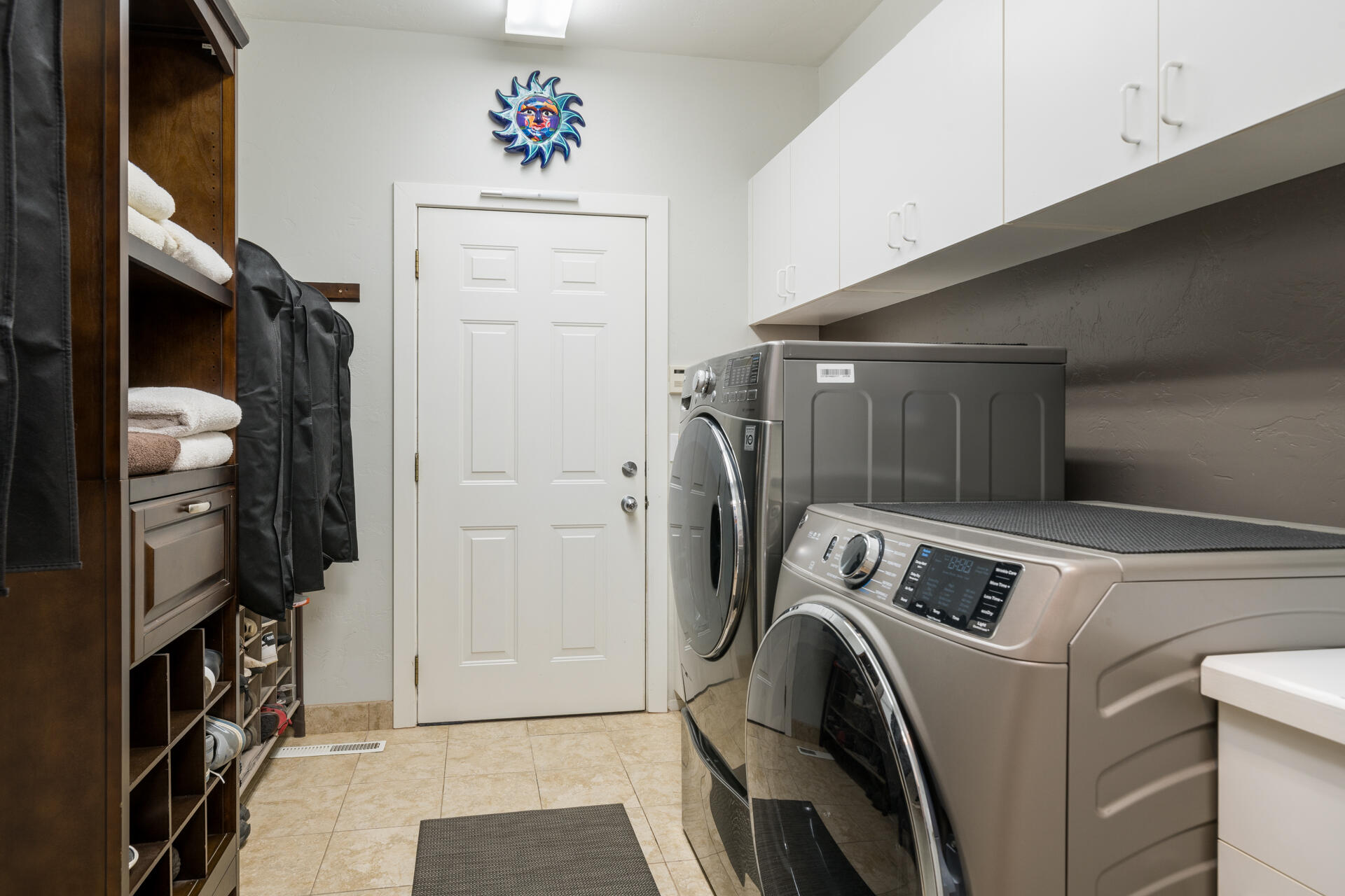 1621 2nd Avenue North Hailey, ID 83333 - Photo 21 of 32 Laundry