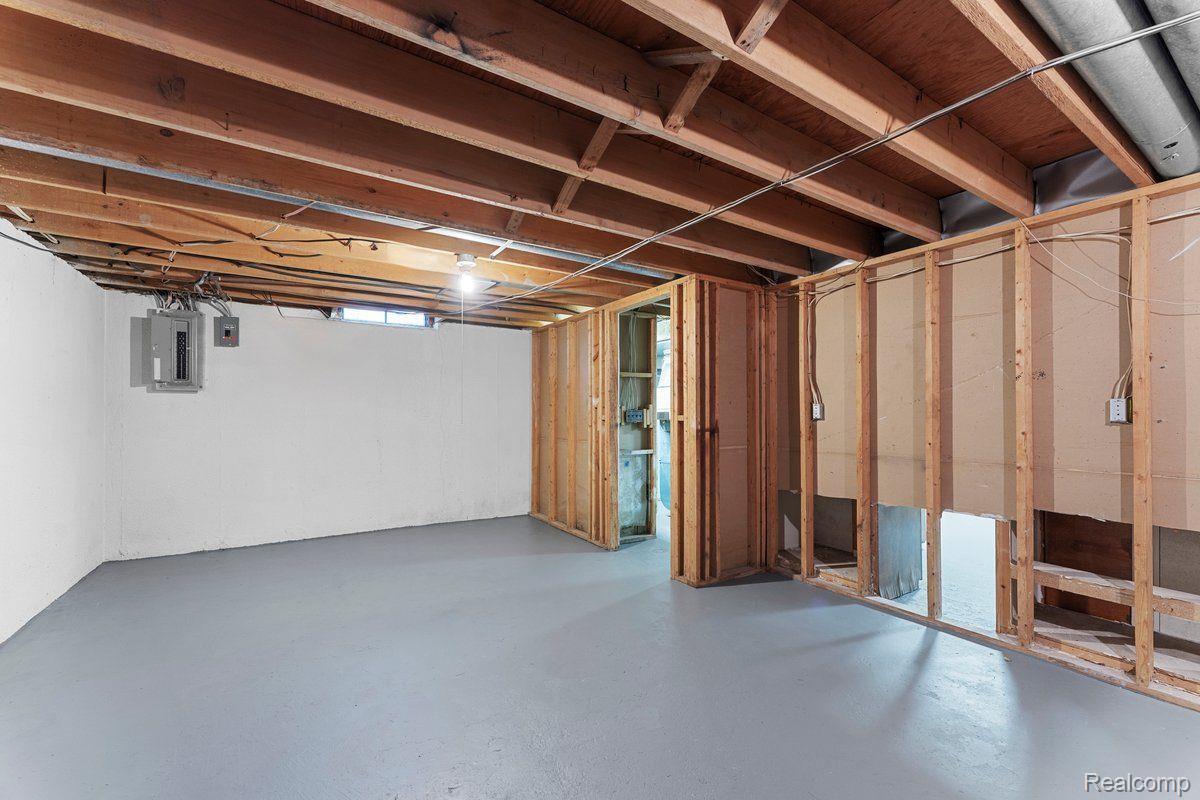 8601 Bridge Road Grosse Ile, MI 48138 - Photo 39 of 62 Gallery Image 39