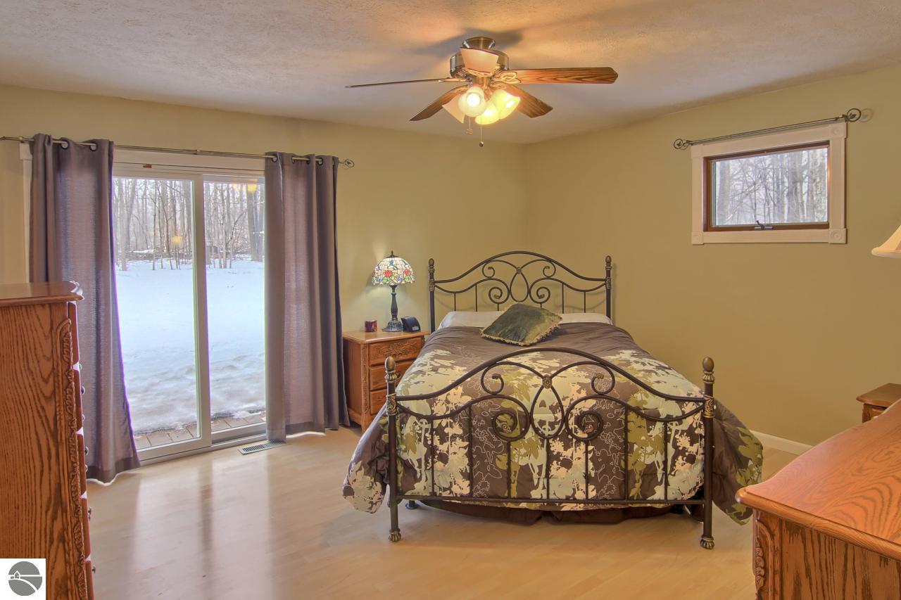 1270 Minkin Road Traverse City, MI 49685 - Photo 13 of 31 1781358-12.JPG
