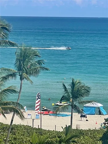 $5,800 | 5161 Collins Avenue, Unit 715, Miami Beach, FL 33140