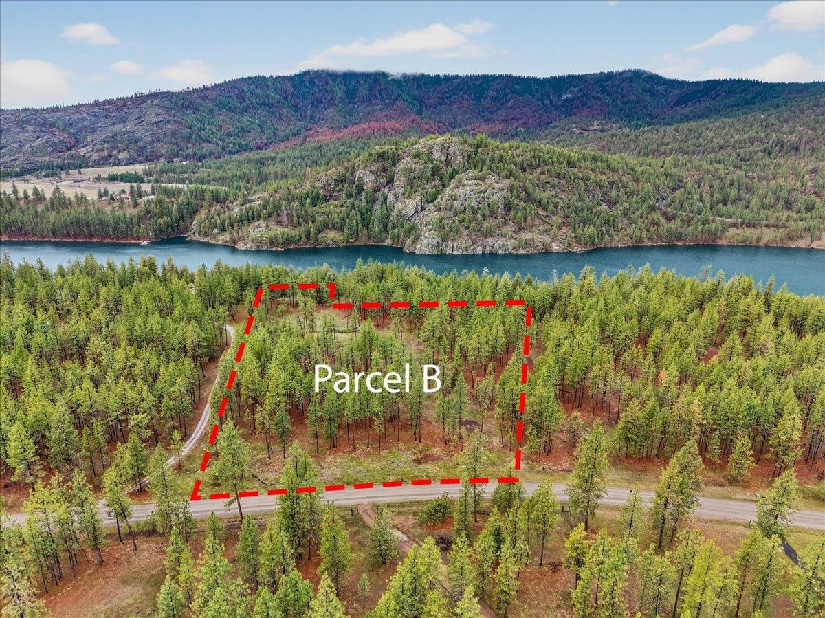 23500 North McLellan Road Nine Mile Falls, WA 99026 - Photo 1 of 14