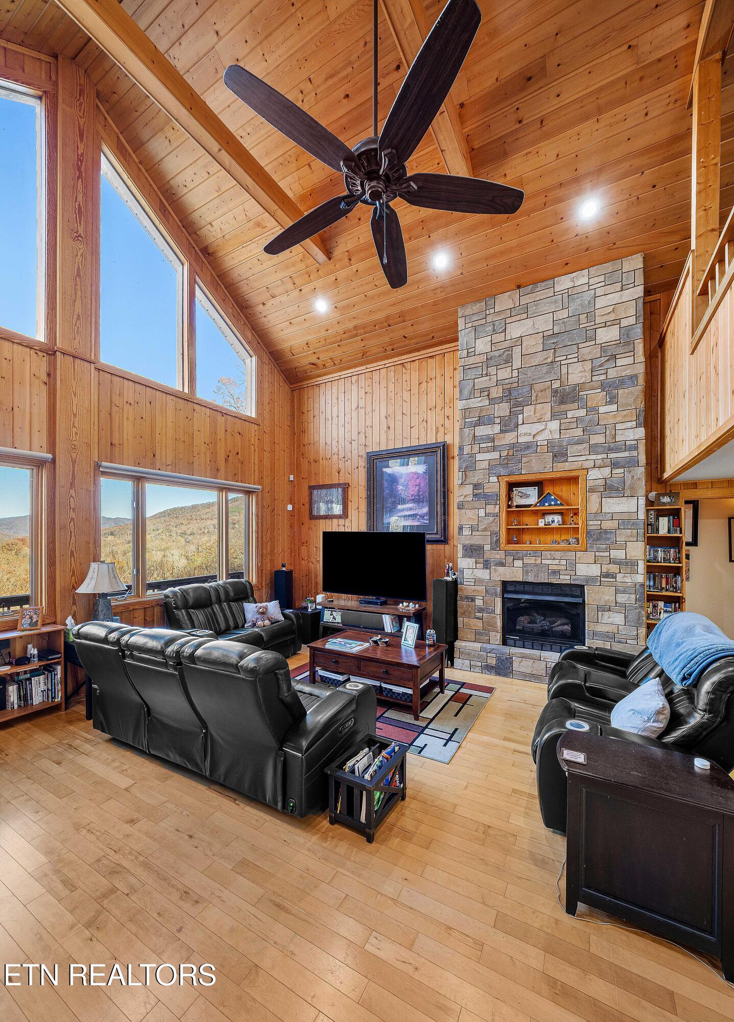 414 Gold Road Cosby, TN 37722 - Photo 26 of 58 L40A1325