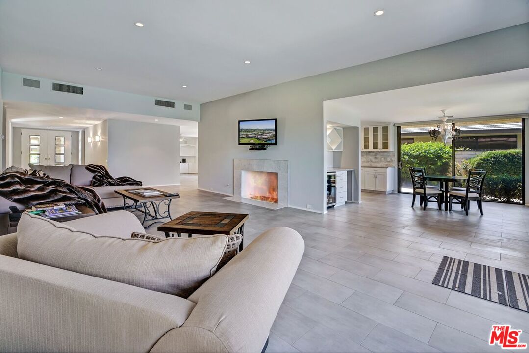 47 Cornell Drive Rancho Mirage, CA 92270 - Photo 2 of 35