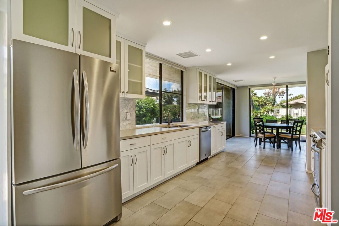 47 Cornell Drive Rancho Mirage, CA 92270 - Photo 8 of 35