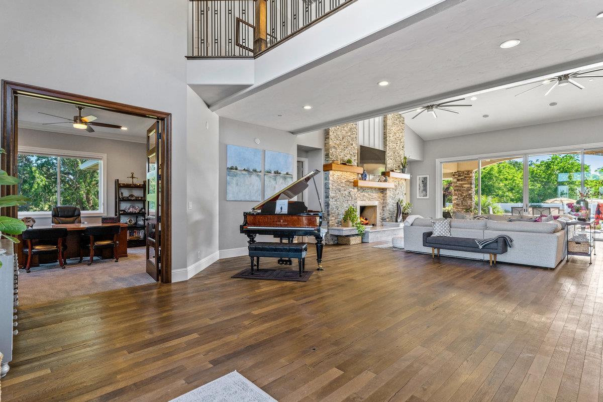 2165 West Biggs Gridley Road Gridley, CA 95948 - Photo 17 of 98 a living room with furniture and a wooden floor