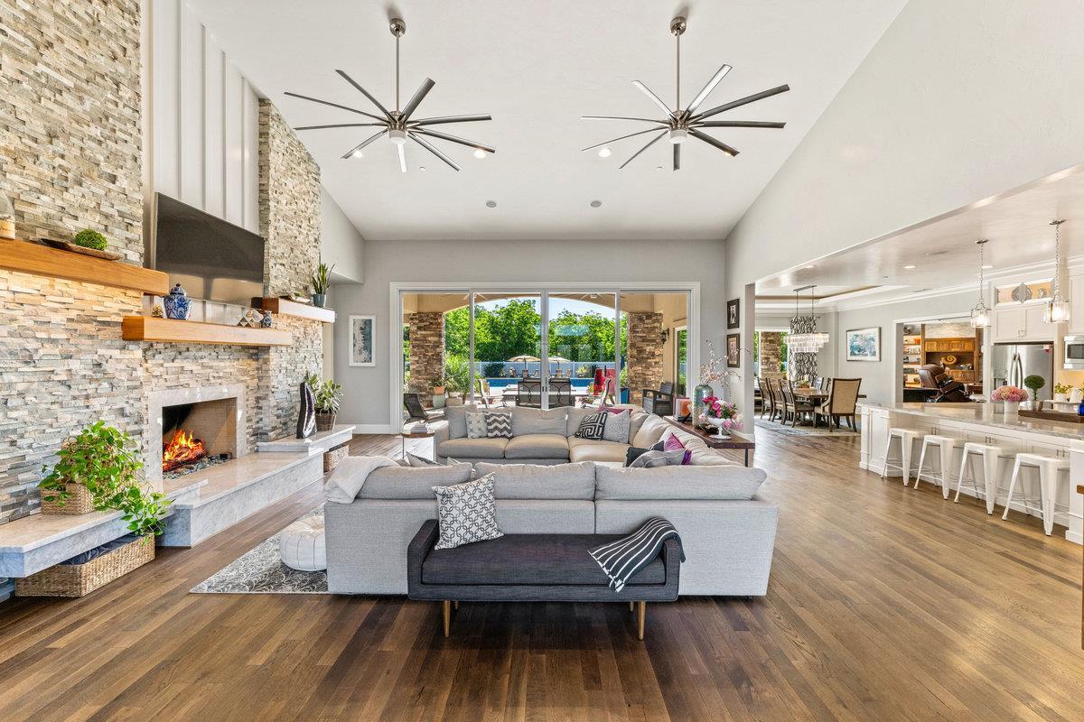 2165 West Biggs Gridley Road Gridley, CA 95948 - Photo 18 of 98 a living room with furniture fireplace and a large window