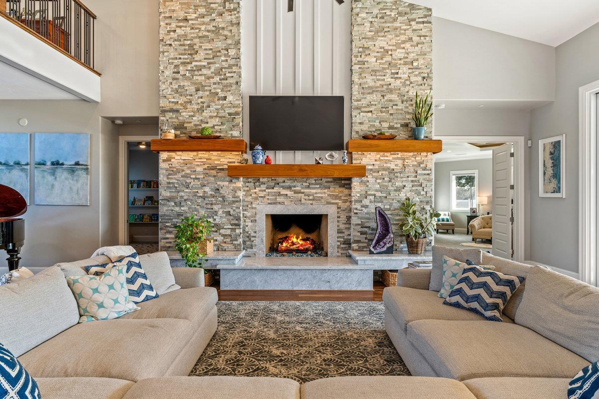 2165 West Biggs Gridley Road Gridley, CA 95948 - Photo 19 of 98 a living room with furniture and a fireplace