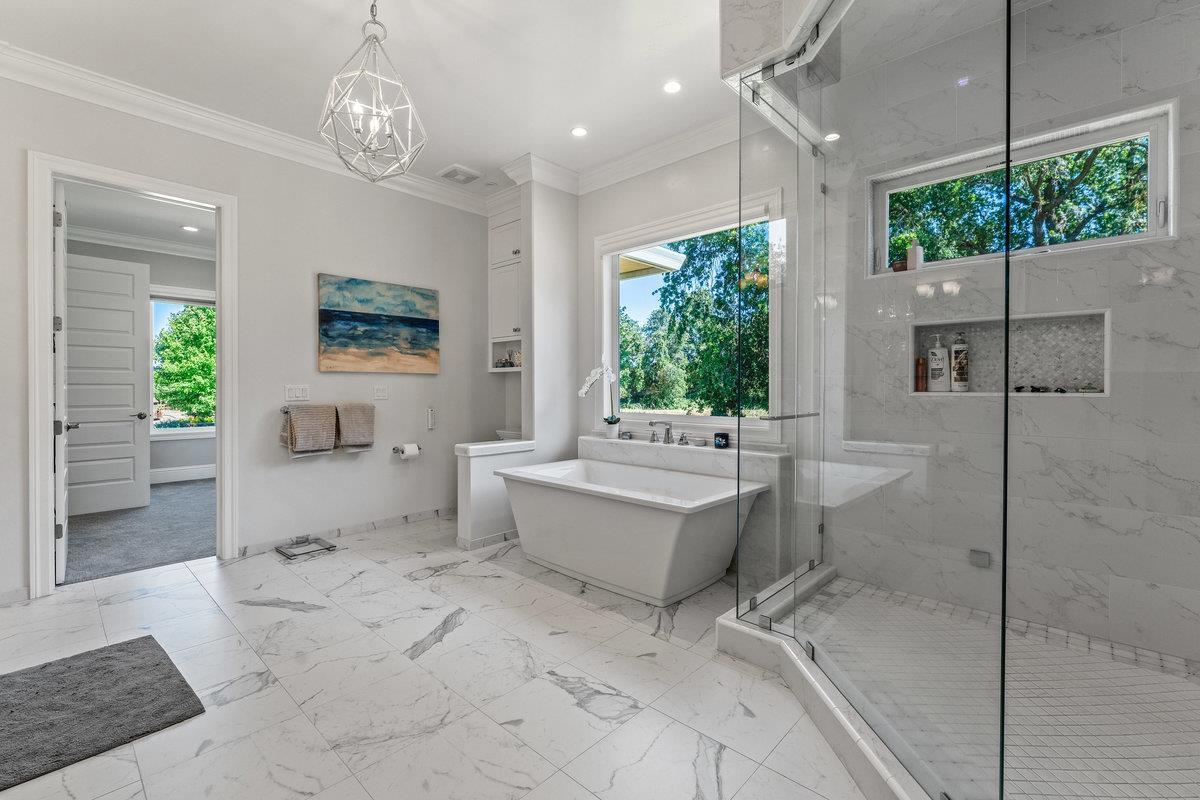 2165 West Biggs Gridley Road Gridley, CA 95948 - Photo 43 of 98 a large spacious bathroom with a large tub shower and sink