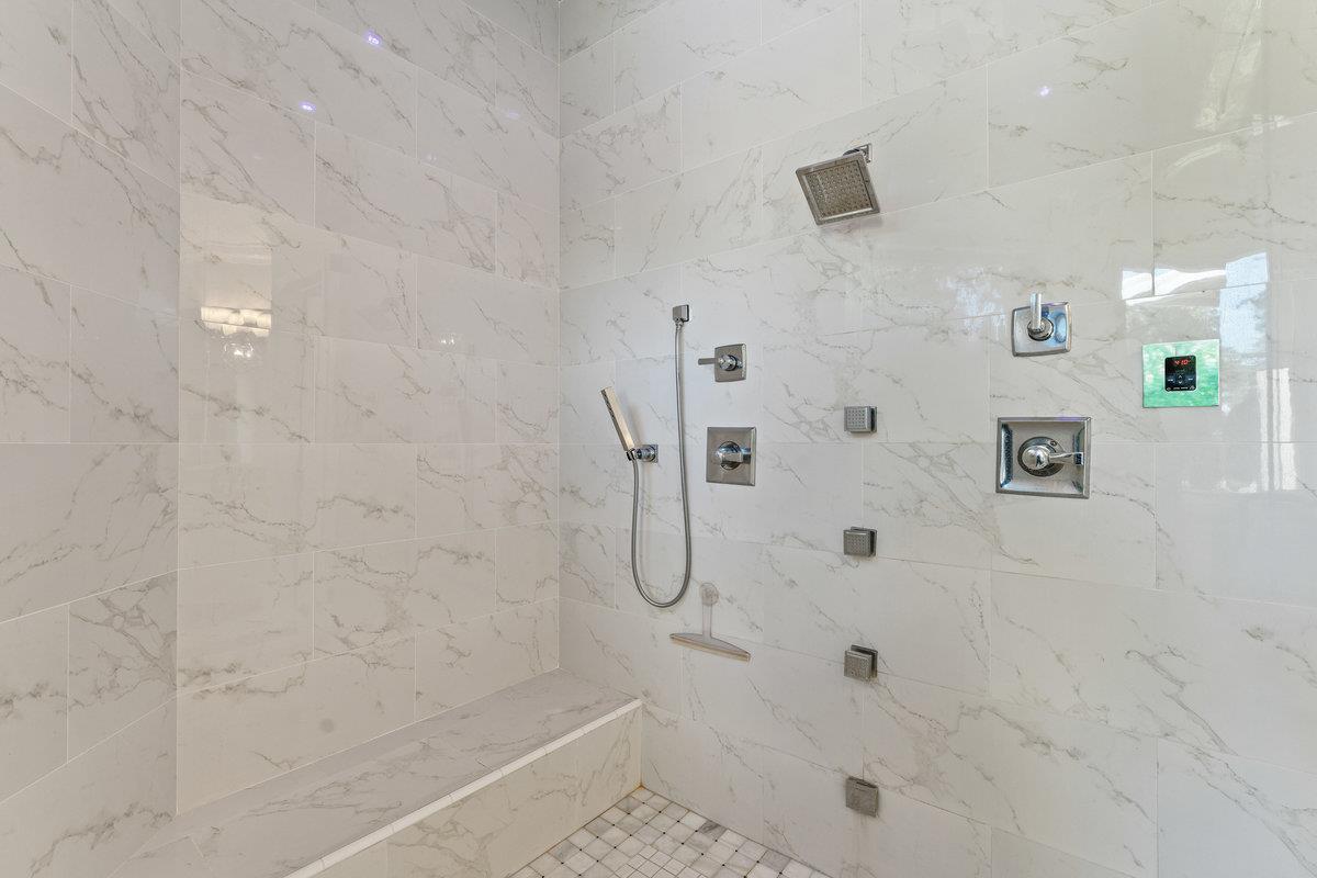 2165 West Biggs Gridley Road Gridley, CA 95948 - Photo 44 of 98 a bathroom with a shower