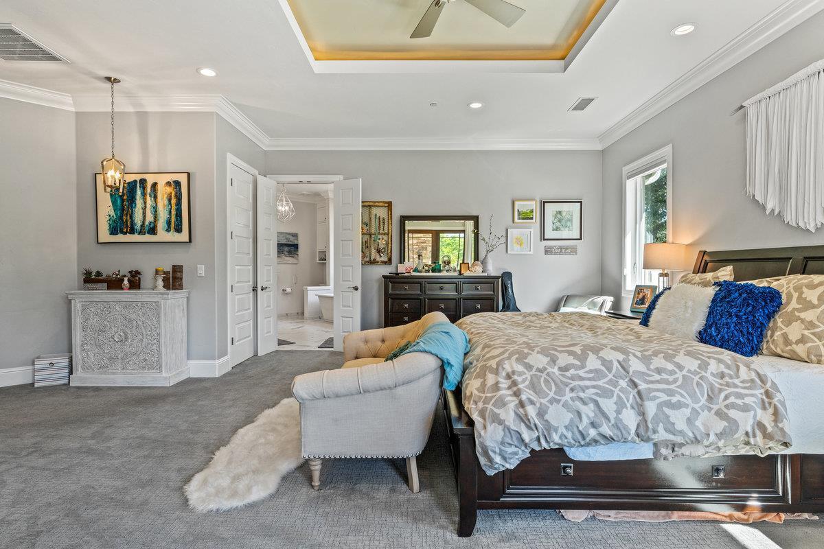 2165 West Biggs Gridley Road Gridley, CA 95948 - Photo 48 of 98 a bedroom with a bed and ceiling fan