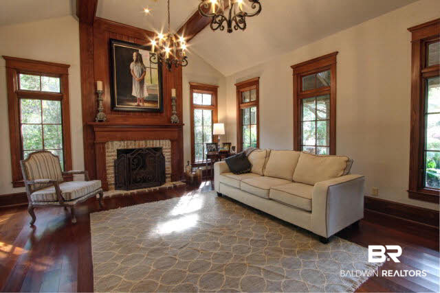 115 Oak Avenue Fairhope, AL 36532 - Photo 13 of 45 living room