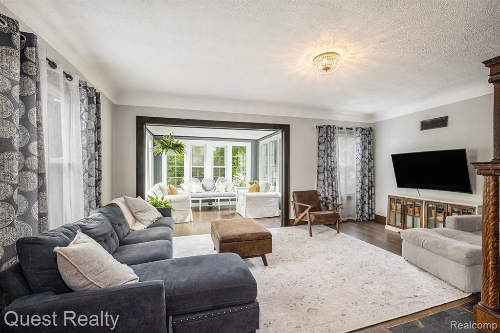 2577 John R Road Rochester Hills, MI 48307 - Photo 5 of 24