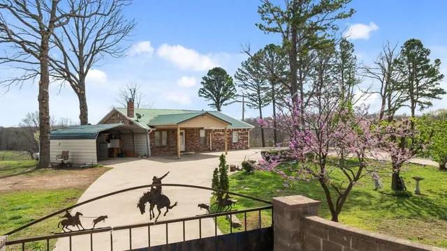 $350,000 | 327 Pendergraft Road, Noel, MO 64854