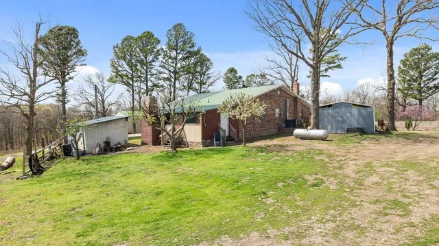 $350,000 | 327 Pendergraft Road, Noel, MO 64854