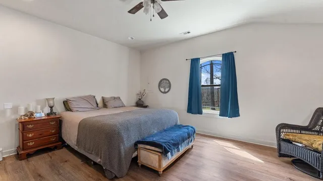 $350,000 | 327 Pendergraft Road, Noel, MO 64854