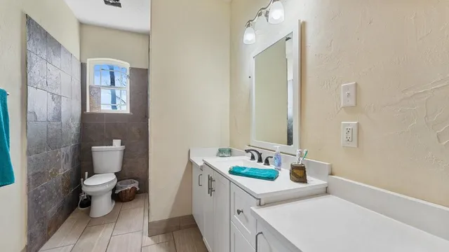 $350,000 | 327 Pendergraft Road, Noel, MO 64854