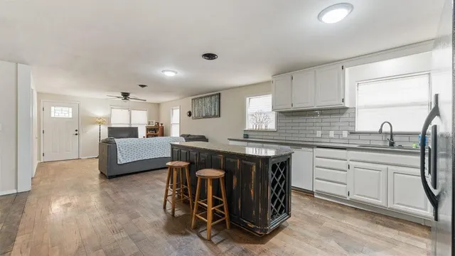 $350,000 | 327 Pendergraft Road, Noel, MO 64854