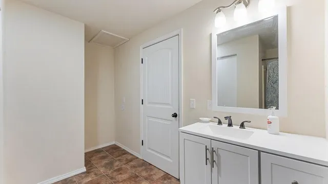 $350,000 | 327 Pendergraft Road, Noel, MO 64854