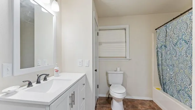 $350,000 | 327 Pendergraft Road, Noel, MO 64854