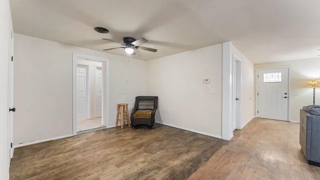 $350,000 | 327 Pendergraft Road, Noel, MO 64854