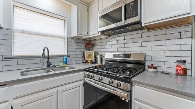 $350,000 | 327 Pendergraft Road, Noel, MO 64854