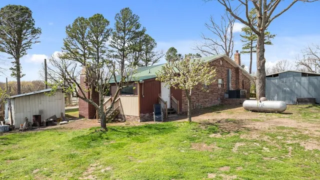 $350,000 | 327 Pendergraft Road, Noel, MO 64854