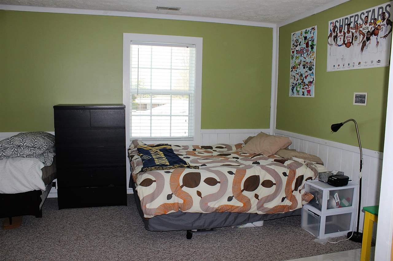 8466 Jenner Road Chandler, IN 47610 - Photo 20 of 35