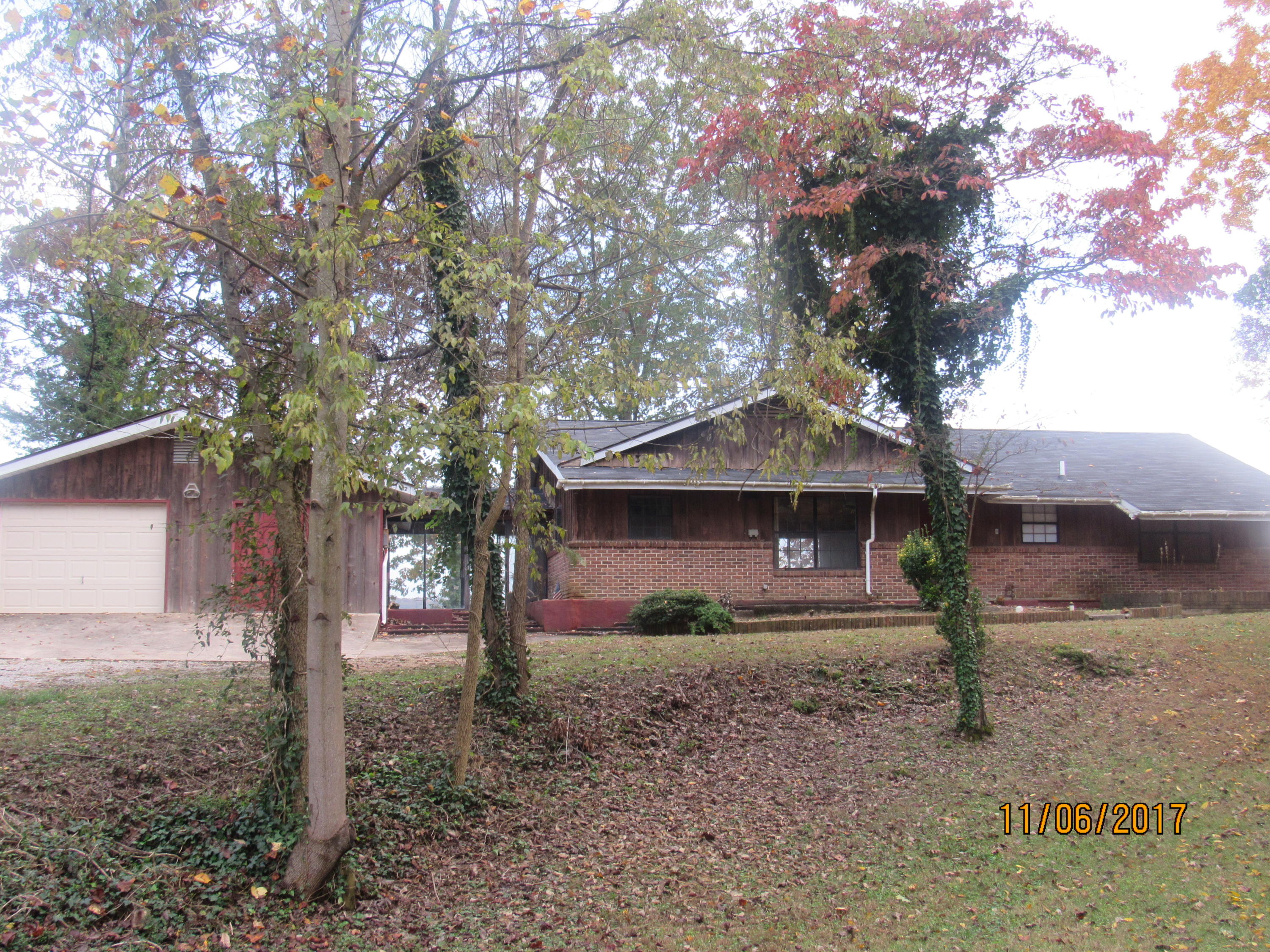 142 Rebel Road Harriman, TN 37748 - Photo 5 of 37 IMG_0919