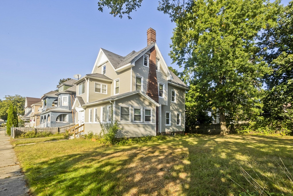 116 Amherst Street Springfield, MA 01109 - Photo 4 of 40 Gallery Image 4