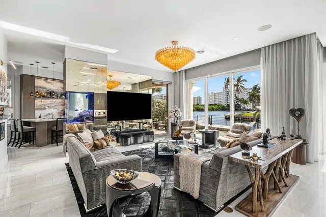 $10,499,000 | 896 Northeast Mulberry Drive, Boca Raton, FL 33487