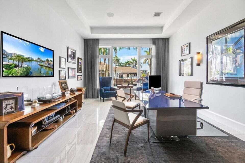 896 Northeast Mulberry Drive Boca Raton, FL 33487 - Photo 30 of 75 Office