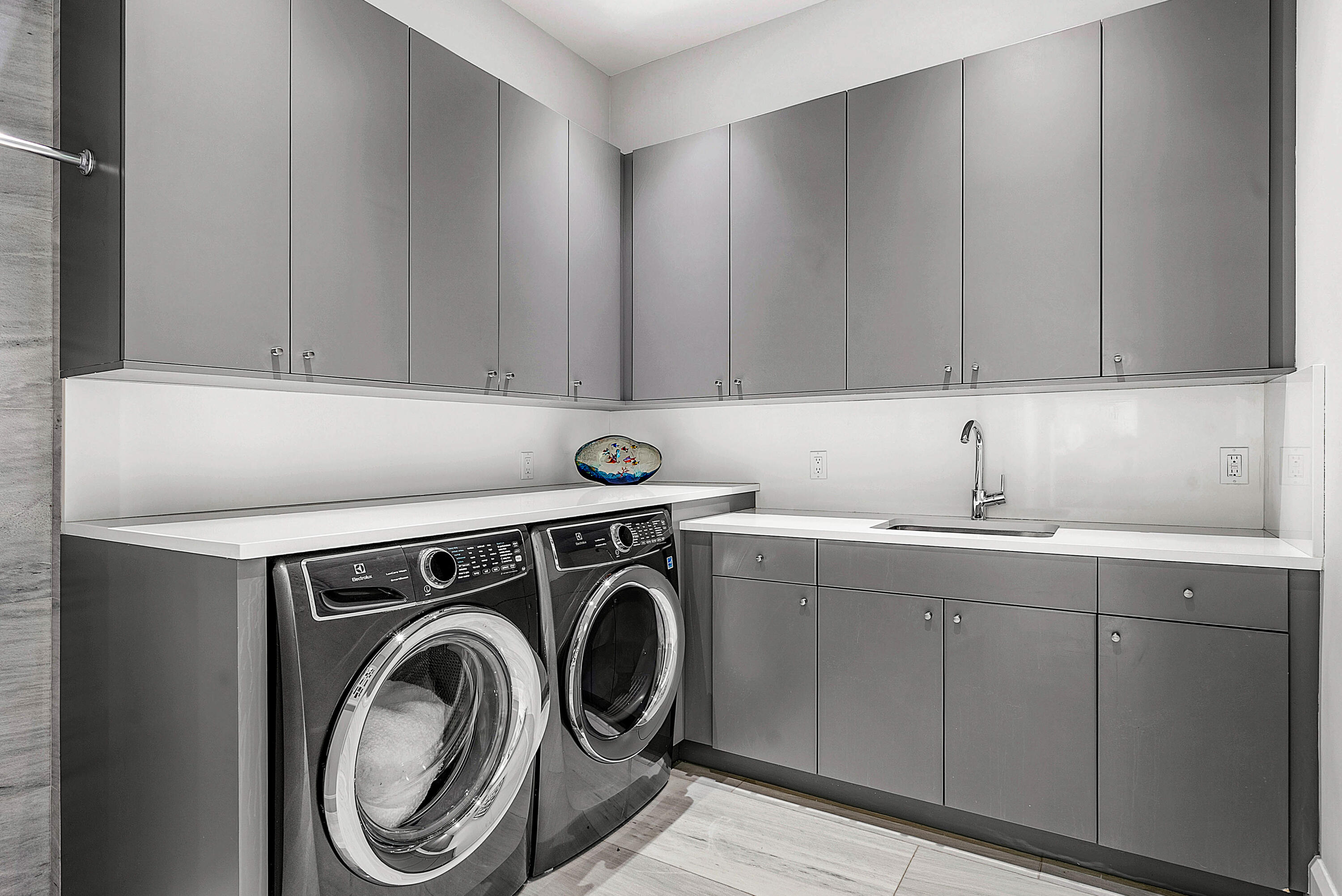 896 Northeast Mulberry Drive Boca Raton, FL 33487 - Photo 54 of 75 Laundry Room