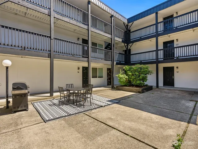 $5,100,000 | 210 Bethel Street Northeast, Olympia, WA 98506