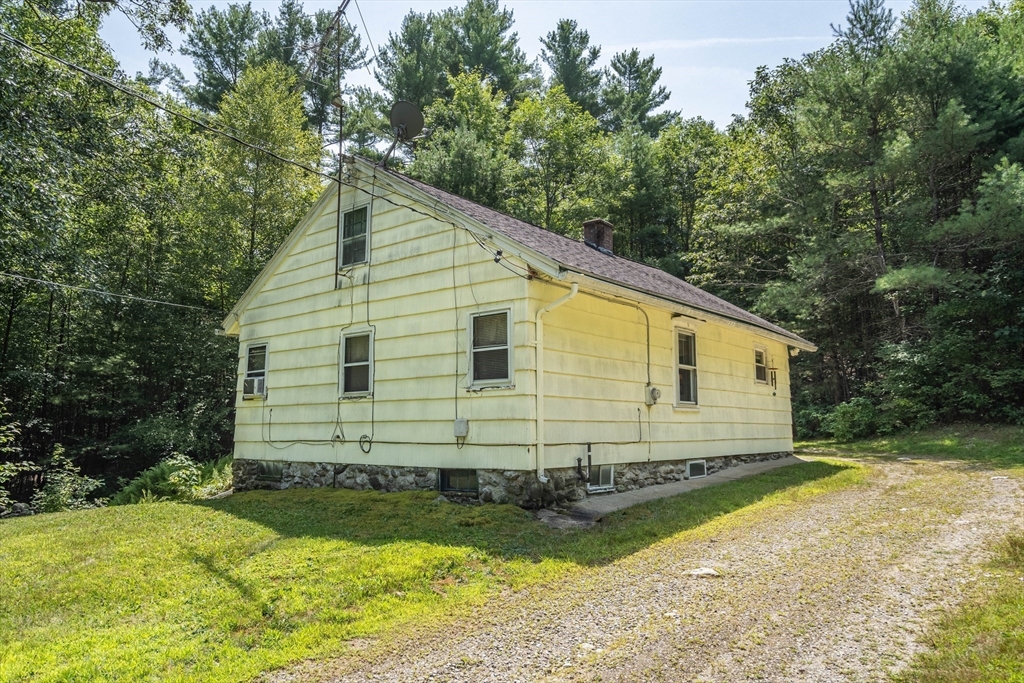211 Ball Hill Road Princeton, MA 01541 - Photo 23 of 39