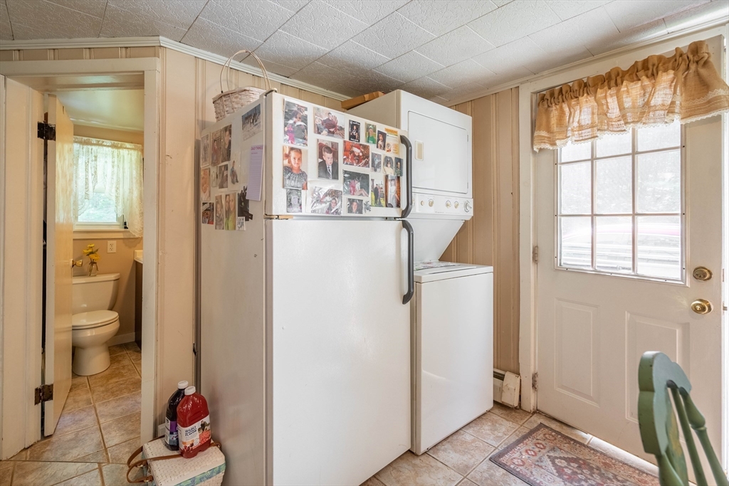 211 Ball Hill Road Princeton, MA 01541 - Photo 10 of 39
